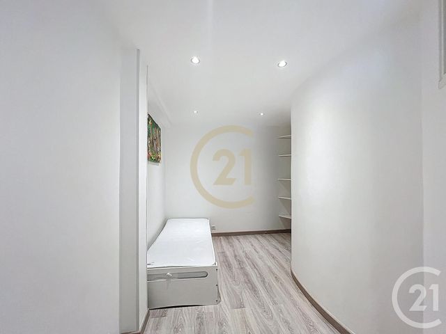 Appartement F4 &agrave; louer - 4 pi&egrave;ces - 91,86 m2 - Cannes La Bocca - 06 - PROVENCE-ALPES-COTE-D-AZUR