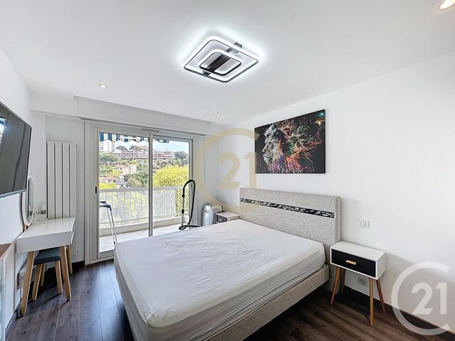 Appartement F4 &agrave; louer - 4 pi&egrave;ces - 91,86 m2 - Cannes La Bocca - 06 - PROVENCE-ALPES-COTE-D-AZUR