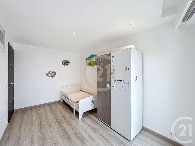 Appartement F4 &agrave; louer - 4 pi&egrave;ces - 91,86 m2 - Cannes La Bocca - 06 - PROVENCE-ALPES-COTE-D-AZUR