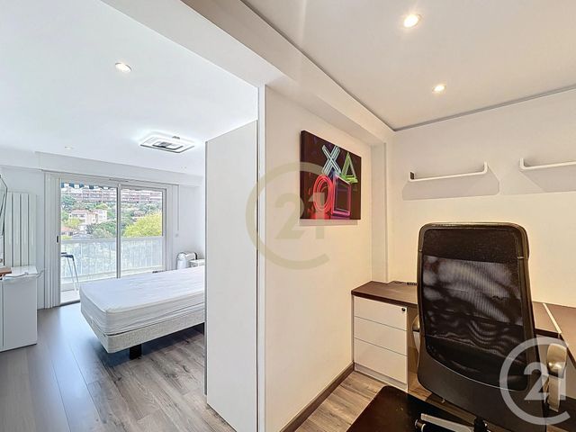 Appartement F4 &agrave; louer - 4 pi&egrave;ces - 91,86 m2 - Cannes La Bocca - 06 - PROVENCE-ALPES-COTE-D-AZUR