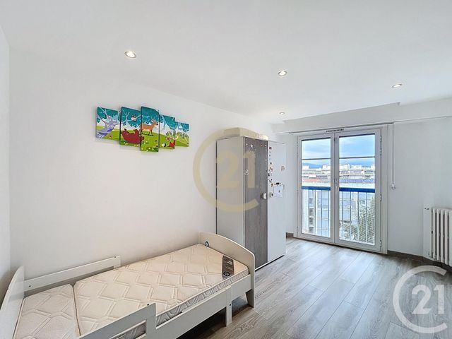 Appartement F4 &agrave; louer - 4 pi&egrave;ces - 91,86 m2 - Cannes La Bocca - 06 - PROVENCE-ALPES-COTE-D-AZUR