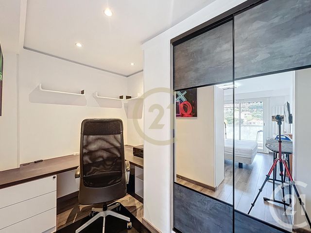Appartement F4 &agrave; louer - 4 pi&egrave;ces - 91,86 m2 - Cannes La Bocca - 06 - PROVENCE-ALPES-COTE-D-AZUR