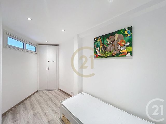 Appartement F4 &agrave; louer - 4 pi&egrave;ces - 91,86 m2 - Cannes La Bocca - 06 - PROVENCE-ALPES-COTE-D-AZUR