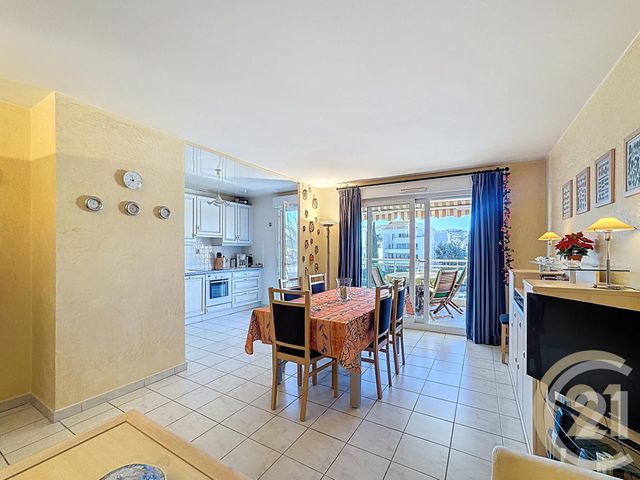 Appartement T3 &agrave; vendre - 3 pi&egrave;ces - 64 m2 - Cannes La Bocca - 06 - PROVENCE-ALPES-COTE-D-AZUR