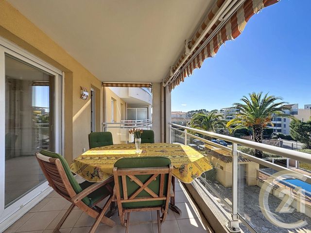 Appartement T3 &agrave; vendre - 3 pi&egrave;ces - 64 m2 - Cannes La Bocca - 06 - PROVENCE-ALPES-COTE-D-AZUR