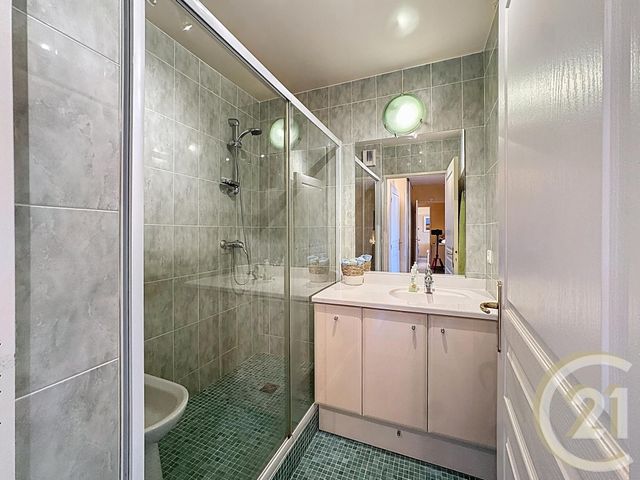 Appartement T3 &agrave; vendre - 3 pi&egrave;ces - 64 m2 - Cannes La Bocca - 06 - PROVENCE-ALPES-COTE-D-AZUR