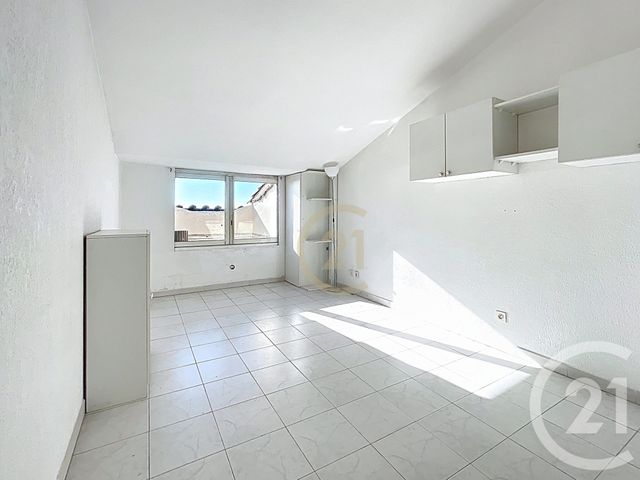 Appartement F2 &agrave; vendre - 2 pi&egrave;ces - 46,50 m2 - Cannes La Bocca - 06 - PROVENCE-ALPES-COTE-D-AZUR