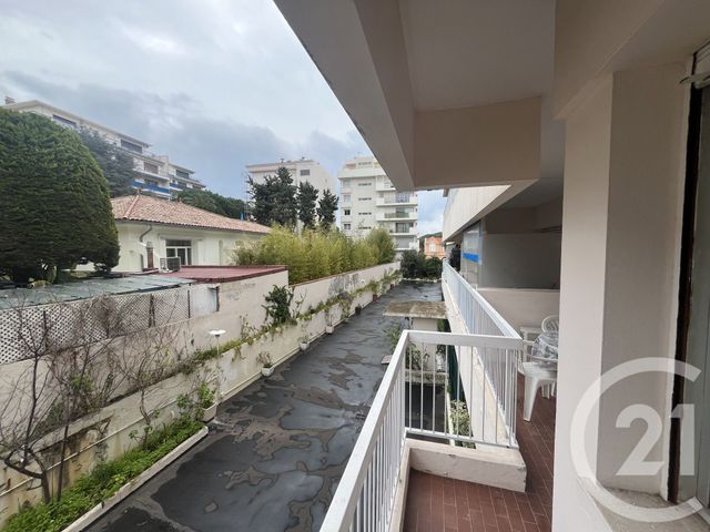 Appartement Studio &agrave; louer - 1 pi&egrave;ce - 28,78 m2 - Cannes - 06 - PROVENCE-ALPES-COTE-D-AZUR