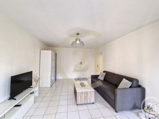 Appartement Studio &agrave; louer - 1 pi&egrave;ce - 30,78 m2 - Cannes La Bocca - 06 - PROVENCE-ALPES-COTE-D-AZUR