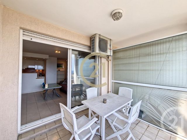 Appartement F2 &agrave; louer - 2 pi&egrave;ces - 42 m2 - Cannes La Bocca - 06 - PROVENCE-ALPES-COTE-D-AZUR