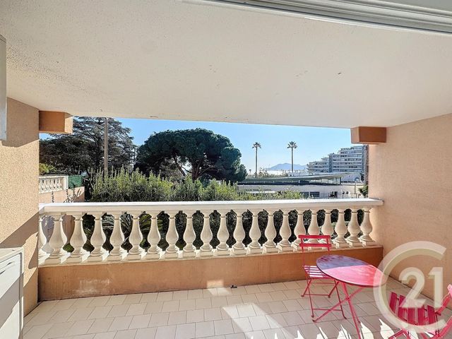 Appartement &agrave; vendre - 2 pi&egrave;ces - 27,03 m2 - Cannes La Bocca - 06 - PROVENCE-ALPES-COTE-D-AZUR