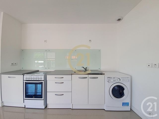 Appartement Studio &agrave; louer - 1 pi&egrave;ce - 32,24 m2 - Cannes La Bocca - 06 - PROVENCE-ALPES-COTE-D-AZUR