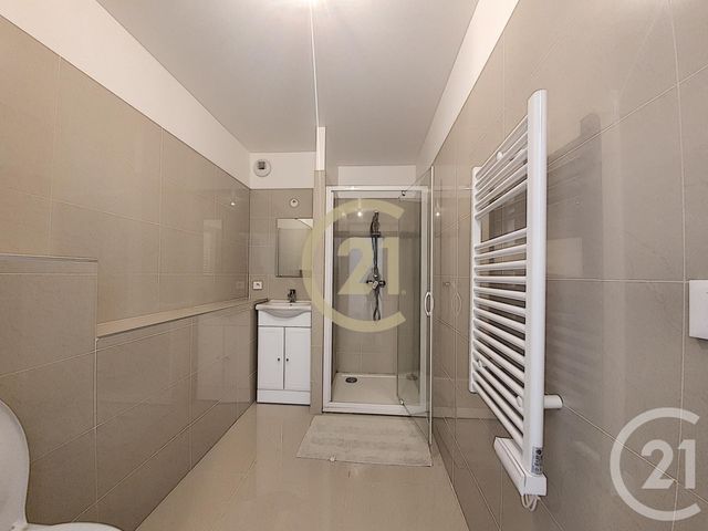 Appartement Studio &agrave; louer - 1 pi&egrave;ce - 32,24 m2 - Cannes La Bocca - 06 - PROVENCE-ALPES-COTE-D-AZUR