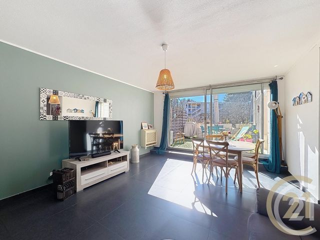 Appartement T4 &agrave; vendre - 4 pi&egrave;ces - 77,78 m2 - Cannes La Bocca - 06 - PROVENCE-ALPES-COTE-D-AZUR