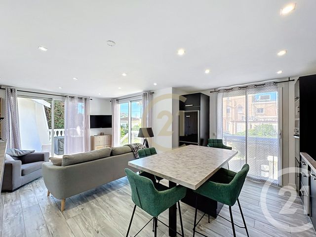 Appartement T2 &agrave; louer - 2 pi&egrave;ces - 42,37 m2 - Cannes La Bocca - 06 - PROVENCE-ALPES-COTE-D-AZUR