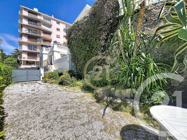 Appartement T2 &agrave; louer - 2 pi&egrave;ces - 42,37 m2 - Cannes La Bocca - 06 - PROVENCE-ALPES-COTE-D-AZUR