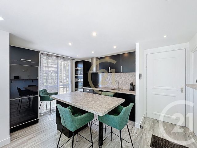 Appartement T2 &agrave; louer - 2 pi&egrave;ces - 42,37 m2 - Cannes La Bocca - 06 - PROVENCE-ALPES-COTE-D-AZUR