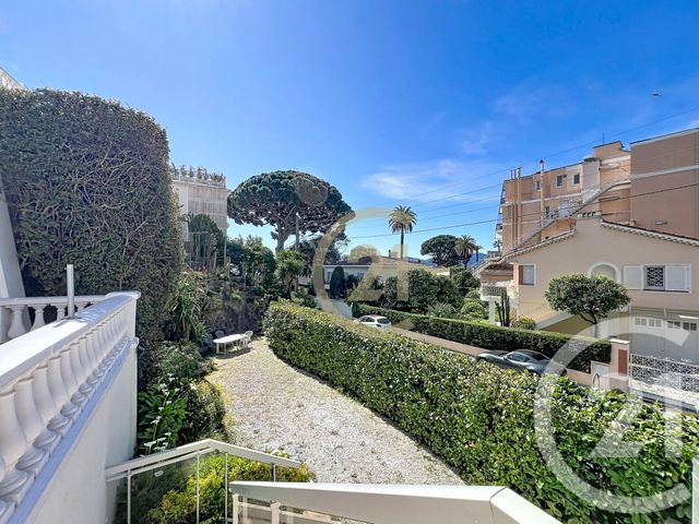 Appartement T2 &agrave; louer - 2 pi&egrave;ces - 42,37 m2 - Cannes La Bocca - 06 - PROVENCE-ALPES-COTE-D-AZUR