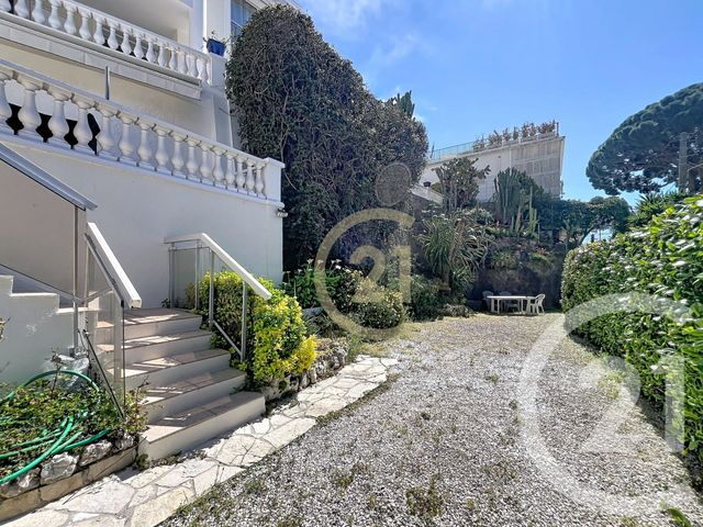 Appartement T2 &agrave; louer - 2 pi&egrave;ces - 42,37 m2 - Cannes La Bocca - 06 - PROVENCE-ALPES-COTE-D-AZUR