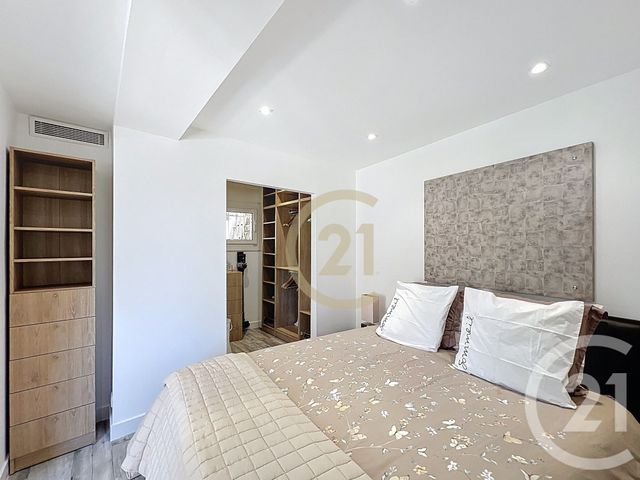 Appartement T2 &agrave; louer - 2 pi&egrave;ces - 42,37 m2 - Cannes La Bocca - 06 - PROVENCE-ALPES-COTE-D-AZUR