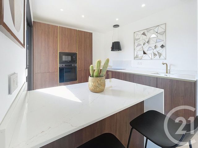 Maison &agrave; louer - 5 pi&egrave;ces - 113,49 m2 - Mougins - 06 - PROVENCE-ALPES-COTE-D-AZUR