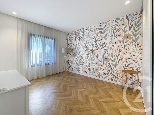 Maison &agrave; louer - 5 pi&egrave;ces - 113,49 m2 - Mougins - 06 - PROVENCE-ALPES-COTE-D-AZUR