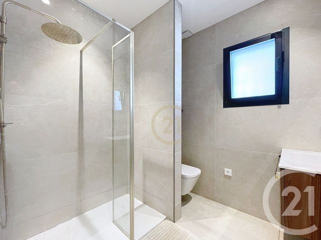 Maison &agrave; louer - 5 pi&egrave;ces - 113,49 m2 - Mougins - 06 - PROVENCE-ALPES-COTE-D-AZUR