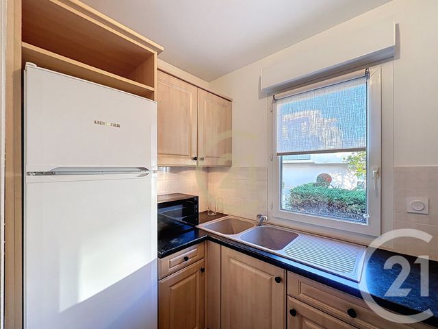 Appartement T2 &agrave; louer - 2 pi&egrave;ces - 41,01 m2 - Le Cannet - 06 - PROVENCE-ALPES-COTE-D-AZUR
