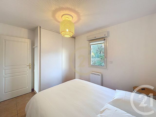Appartement T2 &agrave; louer - 2 pi&egrave;ces - 41,01 m2 - Le Cannet - 06 - PROVENCE-ALPES-COTE-D-AZUR