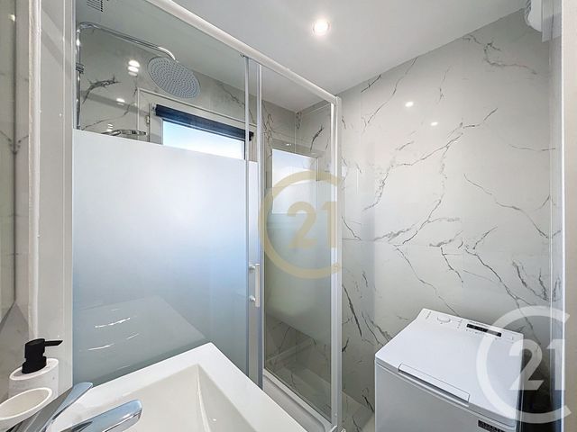 Appartement T2 &agrave; louer - 2 pi&egrave;ces - 41,01 m2 - Le Cannet - 06 - PROVENCE-ALPES-COTE-D-AZUR