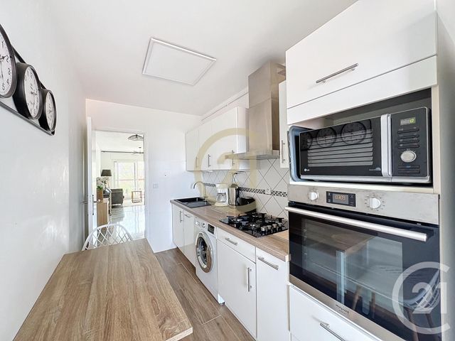 Appartement F3 &agrave; louer - 3 pi&egrave;ces - 60,02 m2 - Cannes La Bocca - 06 - PROVENCE-ALPES-COTE-D-AZUR