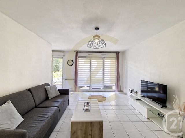 Appartement Studio &agrave; louer - 1 pi&egrave;ce - 30,78 m2 - Cannes La Bocca - 06 - PROVENCE-ALPES-COTE-D-AZUR