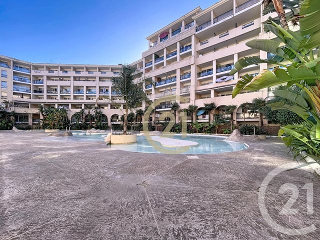Appartement F2 + cab &agrave; vendre - 2 pi&egrave;ces - 28,93 m2 - Cannes La Bocca - 06 - PROVENCE-ALPES-COTE-D-AZUR
