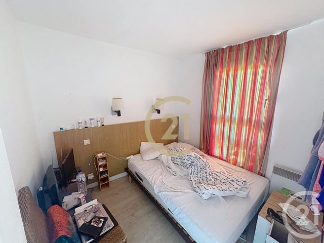 Appartement F2 + cab &agrave; vendre - 2 pi&egrave;ces - 28,93 m2 - Cannes La Bocca - 06 - PROVENCE-ALPES-COTE-D-AZUR
