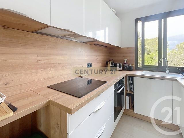Appartement F4 &agrave; vendre - 4 pi&egrave;ces - 71,88 m2 - Cannes La Bocca - 06 - PROVENCE-ALPES-COTE-D-AZUR