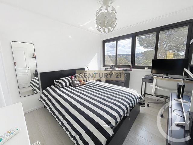 Appartement F4 &agrave; vendre - 4 pi&egrave;ces - 71,88 m2 - Cannes La Bocca - 06 - PROVENCE-ALPES-COTE-D-AZUR