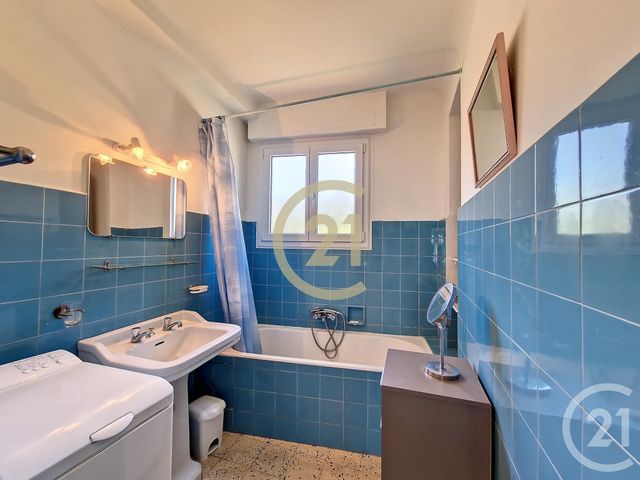 Appartement F3 &agrave; vendre - 3 pi&egrave;ces - 80 m2 - Cannes La Bocca - 06 - PROVENCE-ALPES-COTE-D-AZUR