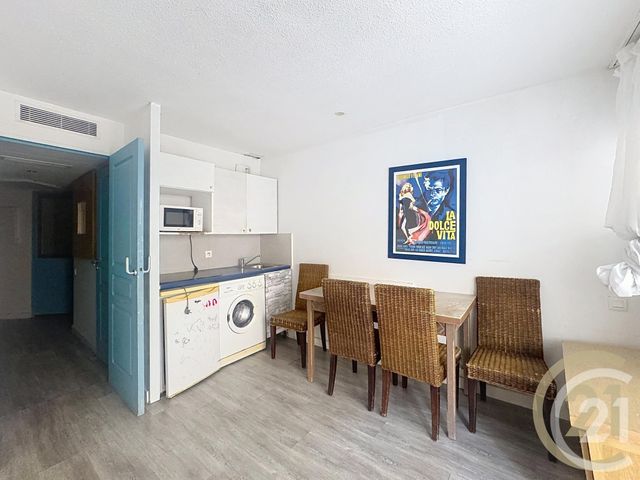 Appartement &agrave; vendre - 2 pi&egrave;ces - 30,20 m2 - Cannes La Bocca - 06 - PROVENCE-ALPES-COTE-D-AZUR