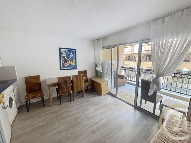Appartement &agrave; vendre - 2 pi&egrave;ces - 30,20 m2 - Cannes La Bocca - 06 - PROVENCE-ALPES-COTE-D-AZUR