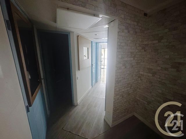 Appartement &agrave; vendre - 2 pi&egrave;ces - 30,20 m2 - Cannes La Bocca - 06 - PROVENCE-ALPES-COTE-D-AZUR