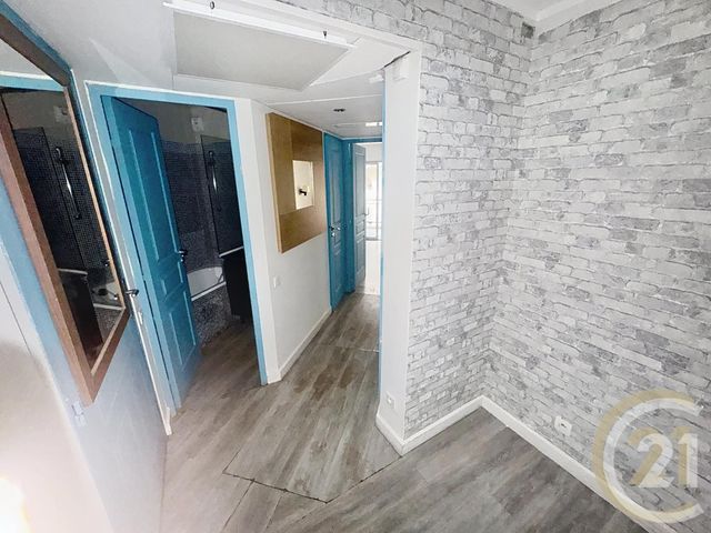 Appartement &agrave; vendre - 2 pi&egrave;ces - 30,20 m2 - Cannes La Bocca - 06 - PROVENCE-ALPES-COTE-D-AZUR