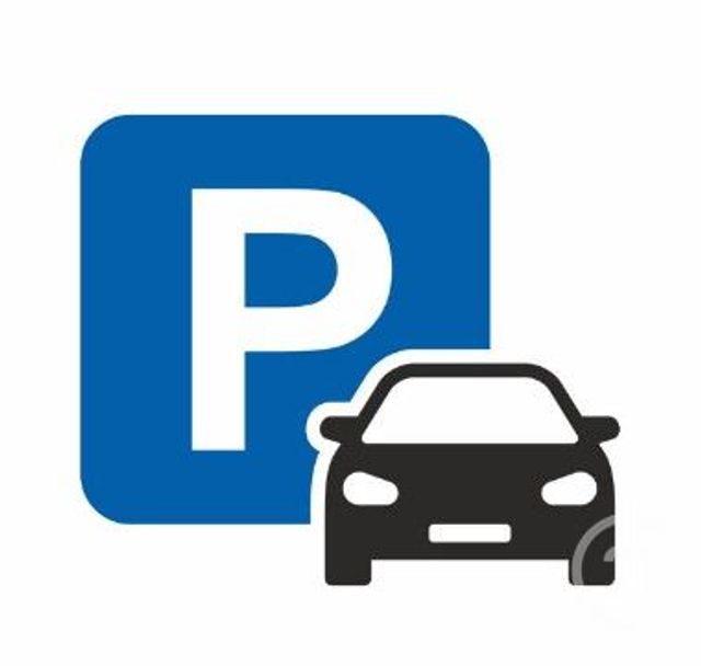 parking - CANNES LA BOCCA - 06