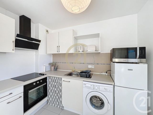 Appartement F2 &agrave; louer - 2 pi&egrave;ces - 38,01 m2 - Cannes La Bocca - 06 - PROVENCE-ALPES-COTE-D-AZUR