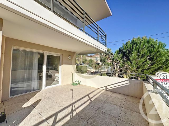 Appartement F2 &agrave; louer - 2 pi&egrave;ces - 38,01 m2 - Cannes La Bocca - 06 - PROVENCE-ALPES-COTE-D-AZUR