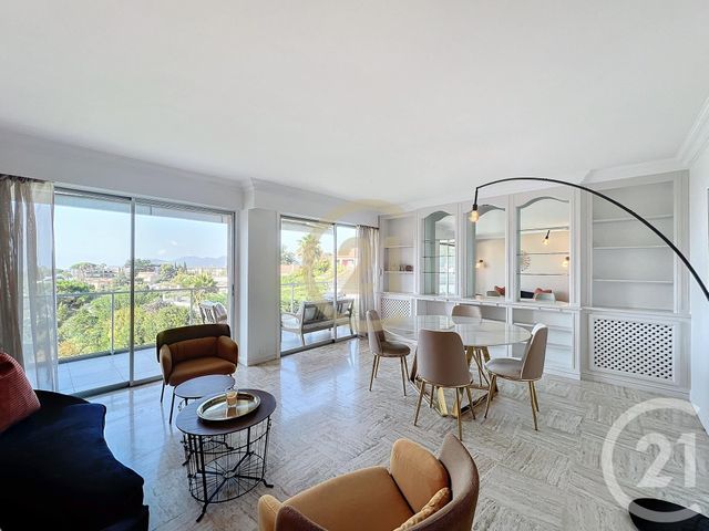 Appartement F3 &agrave; louer - 3 pi&egrave;ces - 69,11 m2 - Cannes - 06 - PROVENCE-ALPES-COTE-D-AZUR