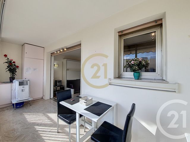 Appartement Studio &agrave; louer - 1 pi&egrave;ce - 25,44 m2 - Cannes - 06 - PROVENCE-ALPES-COTE-D-AZUR