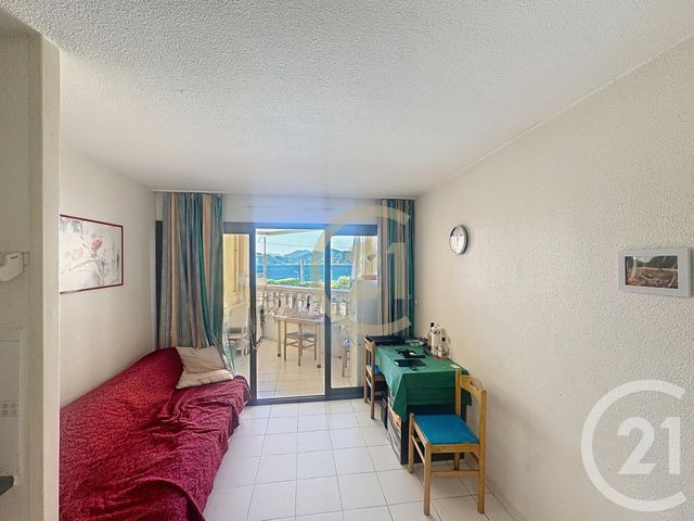 Appartement Studio Cabine &agrave; vendre - 1 pi&egrave;ce - 22,50 m2 - Cannes La Bocca - 06 - PROVENCE-ALPES-COTE-D-AZUR