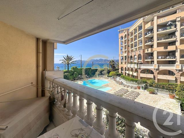Appartement Studio Cabine &agrave; vendre - 1 pi&egrave;ce - 22,50 m2 - Cannes La Bocca - 06 - PROVENCE-ALPES-COTE-D-AZUR