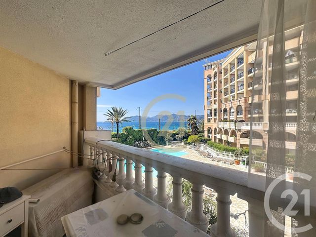 Appartement Studio Cabine &agrave; vendre - 1 pi&egrave;ce - 22,50 m2 - Cannes La Bocca - 06 - PROVENCE-ALPES-COTE-D-AZUR