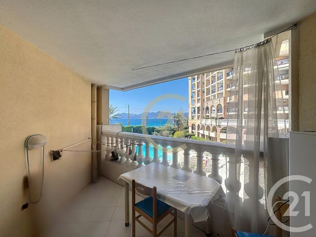 Appartement Studio Cabine &agrave; vendre - 1 pi&egrave;ce - 22,50 m2 - Cannes La Bocca - 06 - PROVENCE-ALPES-COTE-D-AZUR